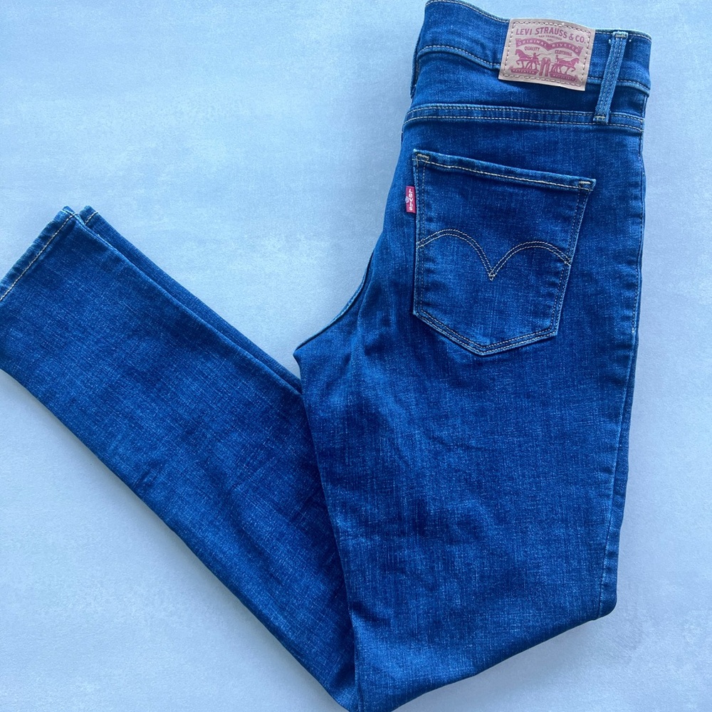 Levi’s 311 Shaping Skinny Jeans 27 x 30 denim bottoms dark blue office jacket